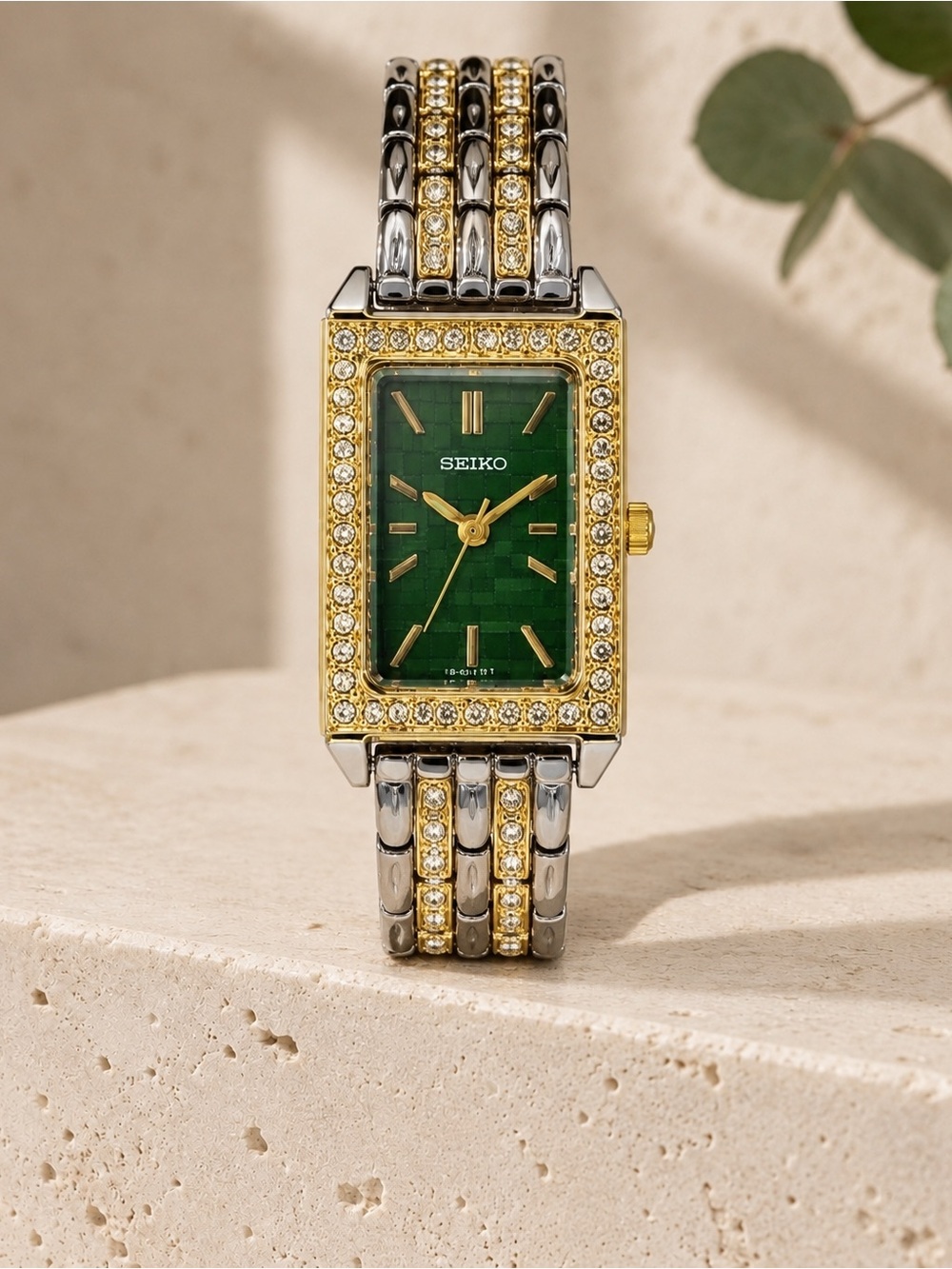 Elegant Green Crystal Accent Bracelet Watch - Picture 1 of 3